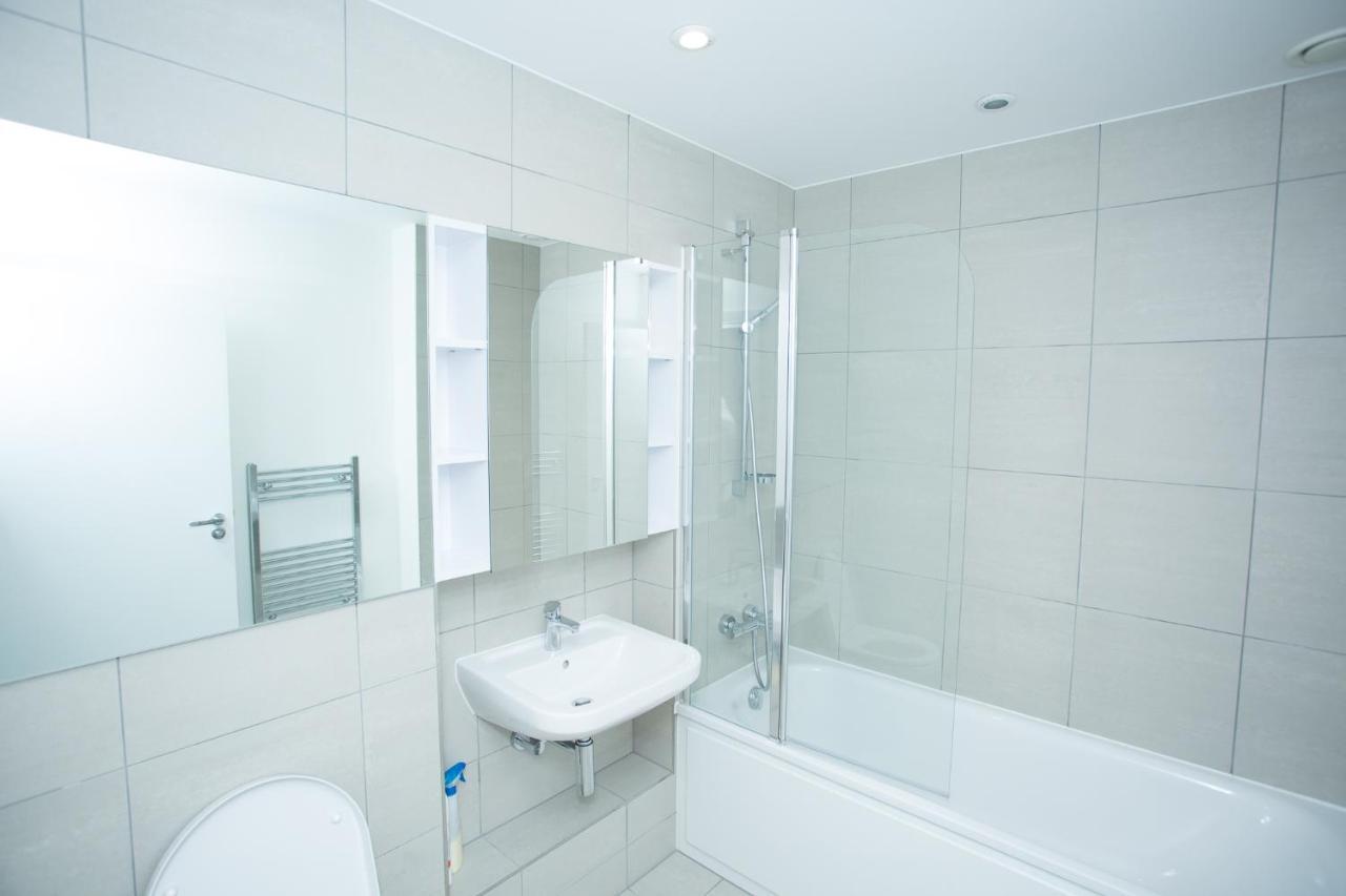 High View Two Bedroom Apartment In Woolwich London Exterior photo